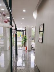 -苗方清颜专业祛痘·皮肤管理