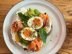 牛油果吐司-Egg•Allday Brunch(襄阳北路店)