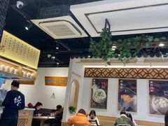 大堂-馋三尺蟹粉小笼(人民广场店)