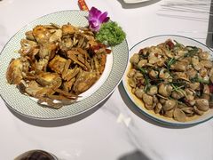 -嗨辣小聚·盘锦河蟹·海鲜烧烤龙虾(盘锦十年好店)