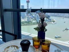 -看得到风景的咖啡馆(白玉兰广场店)