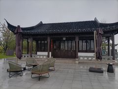 -上海滴水湖皇冠假日酒店