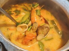 -大头虾越式风味餐厅(光明广场店)