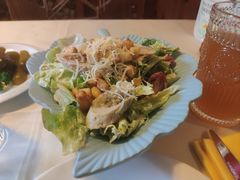 凯撒鸡肉沙拉-老井俄式餐厅