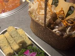 -故里和山·成都火锅(欢乐港湾店)