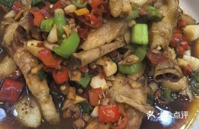 Garlic-flavored Chicken Feet