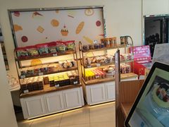-蜂蝶来饼店(拱北总店)