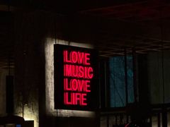 -FOUR PLAY BAR