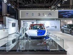 -TESLA 特斯拉(上海太古汇体验店)