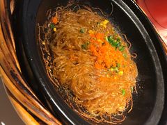 -阿瓦山寨·湘菜现炒·剁椒鱼头王(咸阳总店)