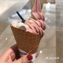 豆号bean House 大族广场店 的手烤双色冰淇淋圆筒好不好吃 用户评价口味怎么样 北京美食手烤双色冰淇淋圆筒实拍图片 大众点评