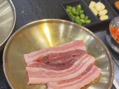 -臻牛烤肉