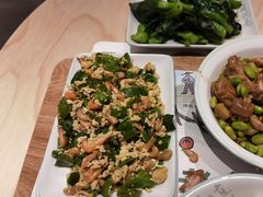 -老乡鸡(上海白玉兰广场店)