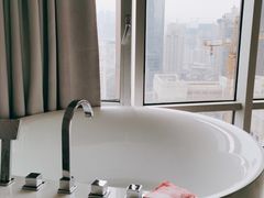 -Ting无边际江景酒店(重庆解放碑云端之眼店)