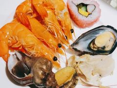 -广州万富希尔顿酒店·感趣自助餐厅·金秋蟹宴生蚝海鲜刺身烧烤