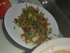-卢大鲜鱼头捞饭(美利广场店)