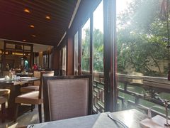 靠窗位-通安客栈中餐厅·何家小馆