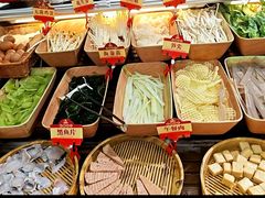 -四囍码头海鲜烧烤自助火锅(外滩南京东路悦荟广场店)