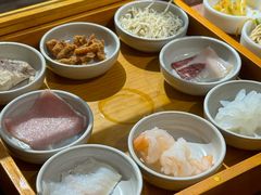 -良米山·云南野生菌过桥米线(上海首店)