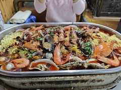 -老东镇啤酒屋海鲜加工·蒸汽海鲜·海鲜烧烤(台东店)