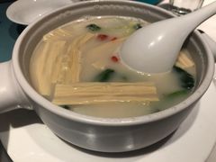 无油鱼汤腐竹煮时蔬-大树餐厅(益田假日店)