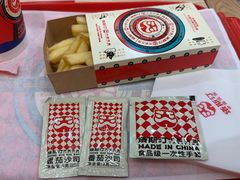 -塔斯汀中国汉堡(徐汇汇京广场店)