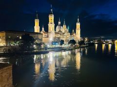 -皮拉尔圣母圣殿主教座堂