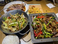 -侯记烧鸡楼