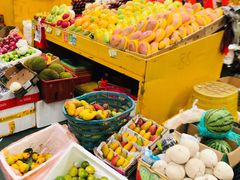 自助取餐区-三亚新鸿港水果一级批发市场