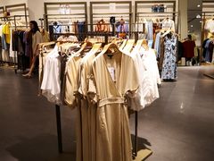 -URBAN REVIVO(佛山南海万达广场店)