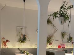 -春树下·树屋花房西餐厅(罍街AS1980店)