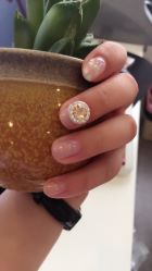 -小红楼美甲美容中心