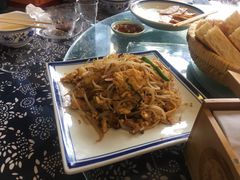 -八两八金·莱芜特色炒鸡(市南漳浦路店)
