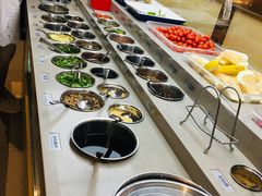 自助调料区-海底捞火锅(安吉万达店)