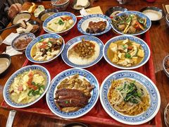 -蓝田九大碗民俗食府(蓝田店)