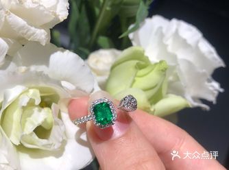 太赞了！找到靠谱门店 终于不担心戒指撞款了