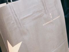-星巴克(恒隆广场店)