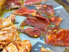 特色牛肉-阿昌白族石板烧·菌锅(大理古城店)