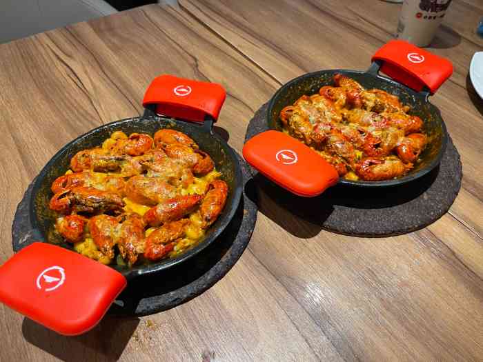 必胜客(欧洲城店)-"尖叫星期三 真的尖叫一回 今天的小龙虾小.