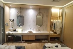 -香港倾城国际·美容美体中心