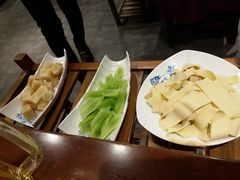 -亿诣蝎府炸酱面羊蝎子火锅(酷车小镇店)