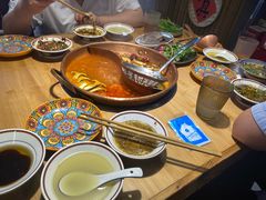 -洱火云南酸菜牛肉火锅(石景山当代商城店)