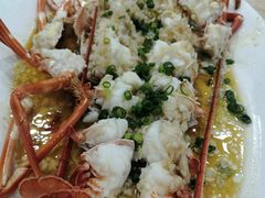 蒜蓉蒸龙虾-双月饭店·20年老字号(新村店)