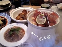-临界音乐酒馆·小龙虾·江湖菜(华熙LIVE·鱼洞店)