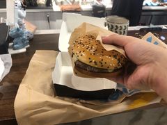 安格斯厚牛芝士堡-麦当劳(温州人民路店)