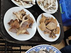 -东巴谷野生菌火锅餐厅