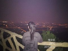 -鬼笑石后山停车场