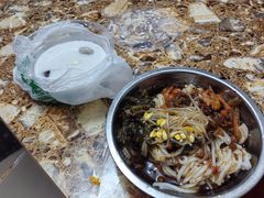 -灵山卢梅燕粉店