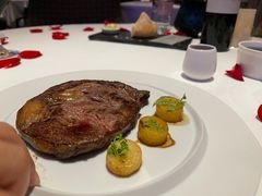 -AZUR聚(香格里拉饭店)