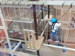 -PIPIKINGDOM皮皮王国欢乐号(欢乐海岸购物中心店)